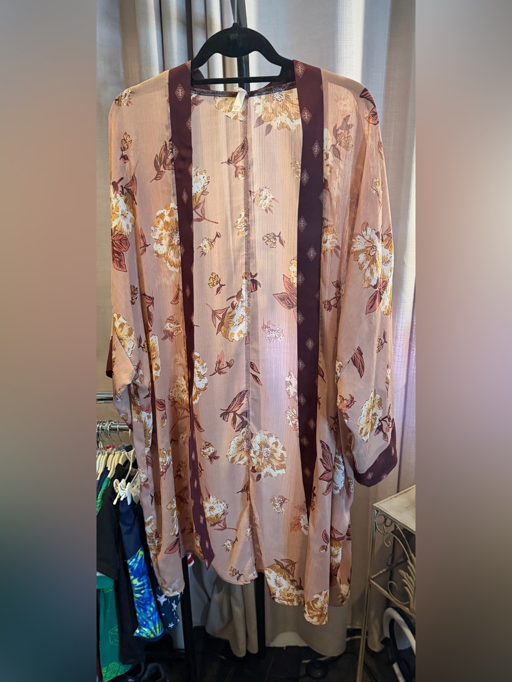 Xhilaration Mauve Floral Sheer Kimono with Maroon Trim
